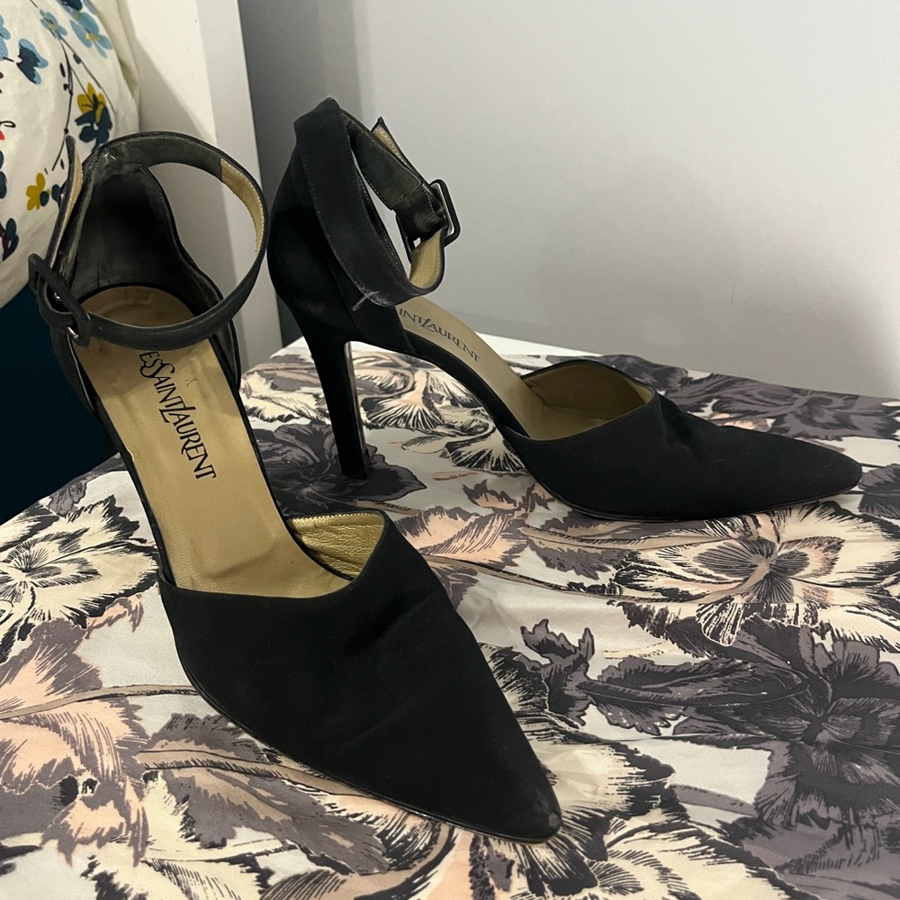 Yves Saint Laurent Black Heels size 8.5